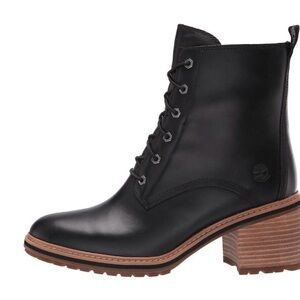 Timberland Black Leather Lace-Up Ankle Boot with Stacked Heel